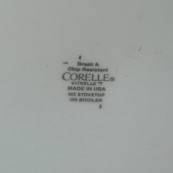 2 Corelle Vitrelle City Block White Dinner Plates Black Geometric Pattern 10.25" - Picture 3 of 4